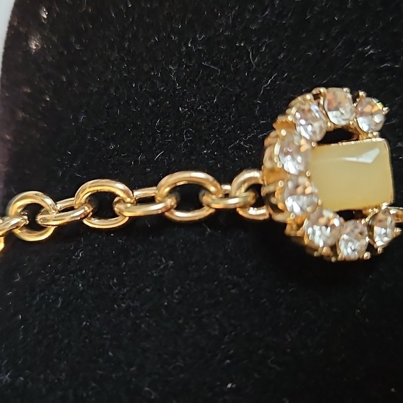 BANANA REPUBLIC Rhinestone & Yellow Stone on Goldtone Necklace - Picture 4 of 7